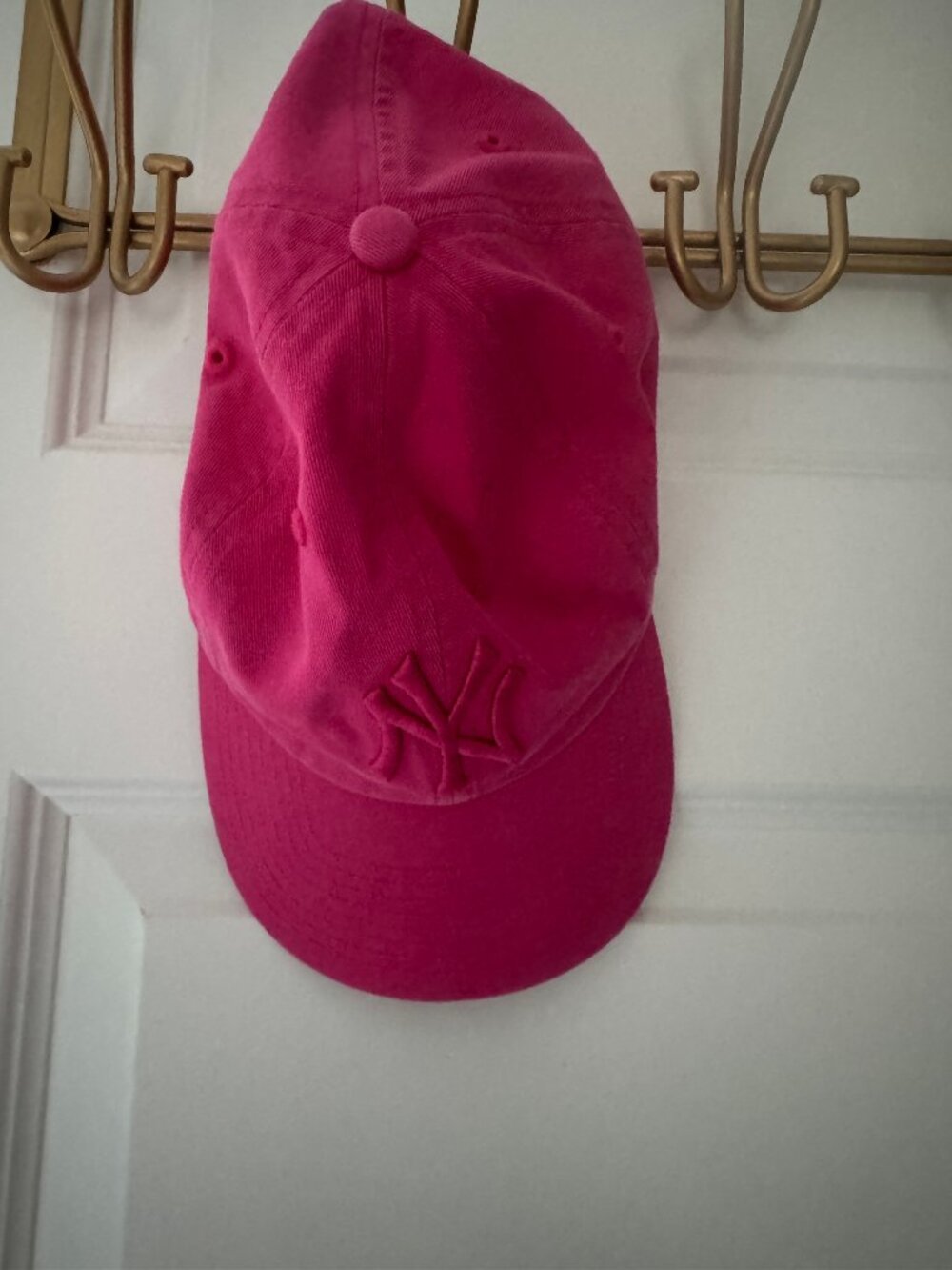 47 NY Yankees Hot Pink Clean Up Dad Hat UO Exclusive OSFA